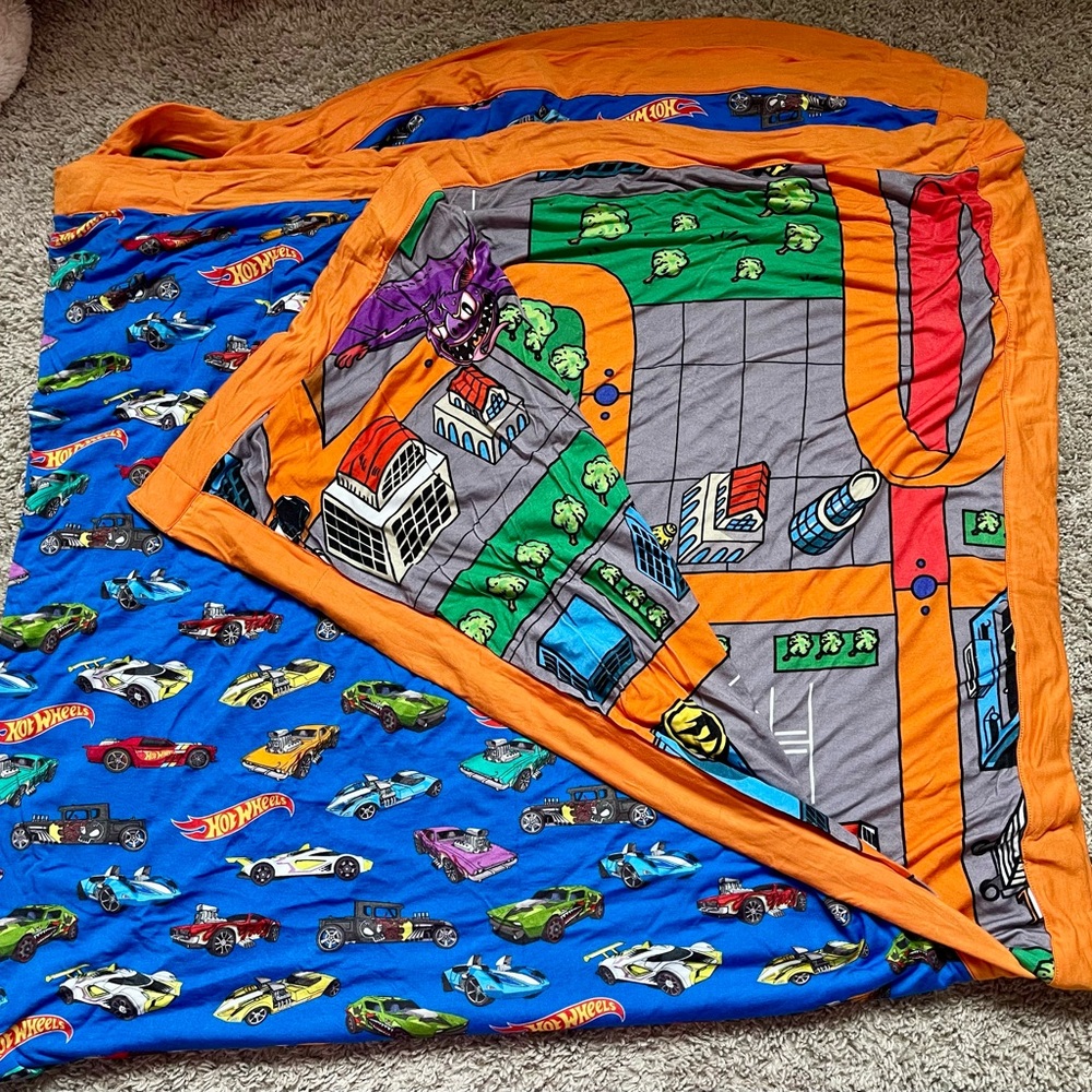 Posh Peanut Hot Wheels Reversible Luxe Patoo